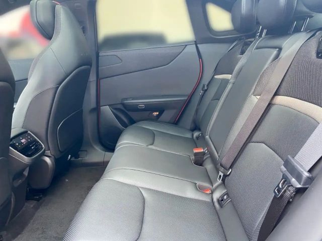 Mazda CX-6e