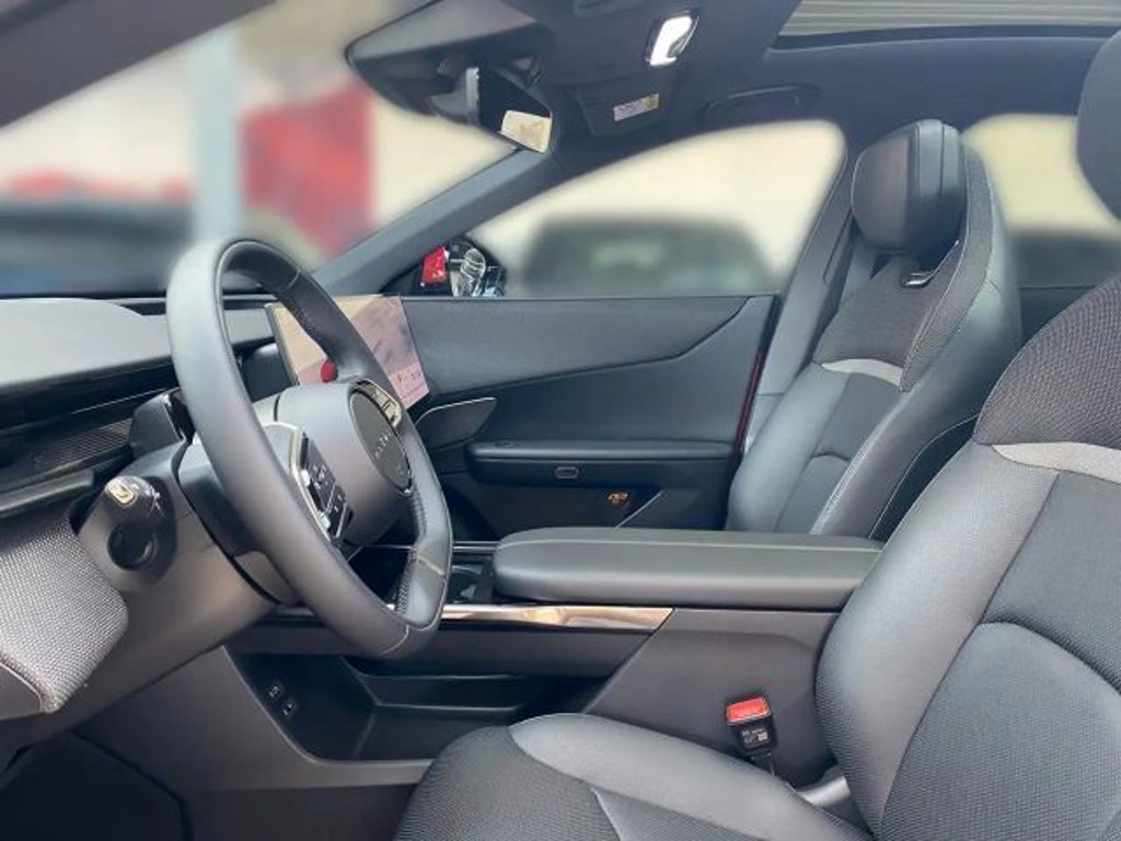 Mazda CX-6e