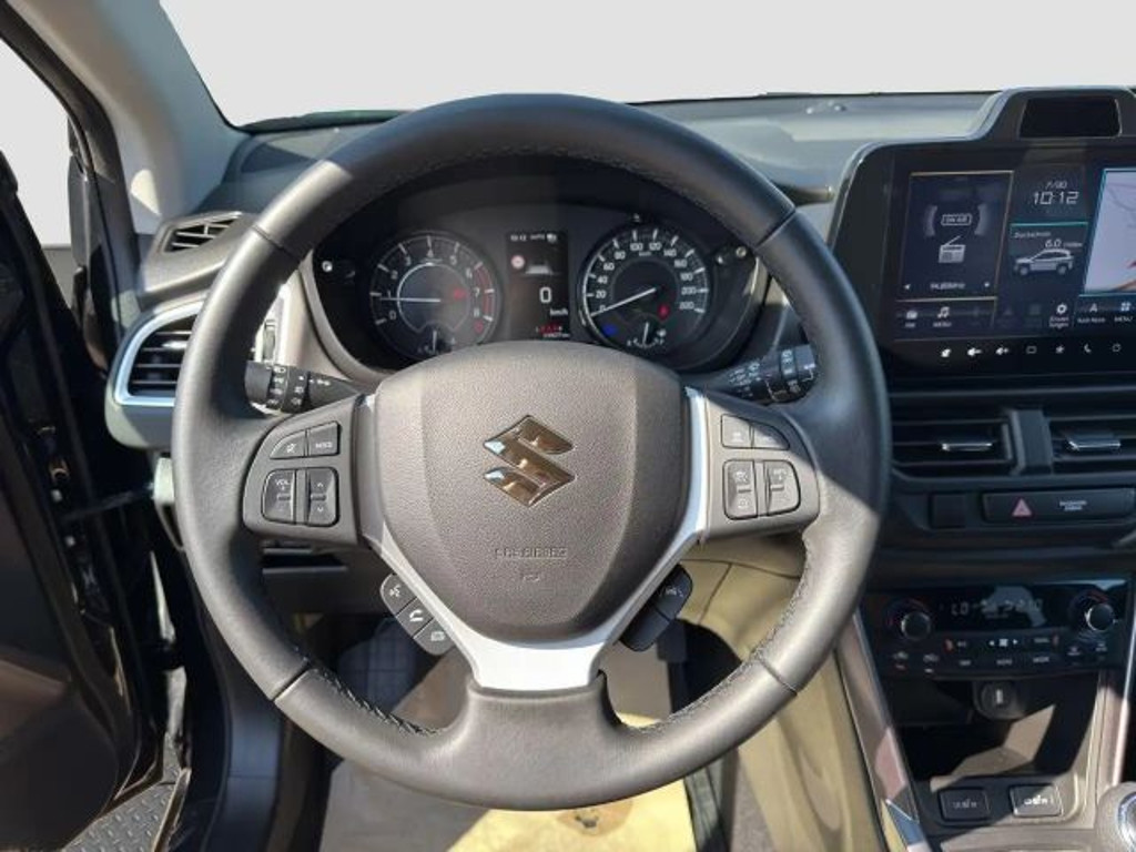 Suzuki S-Cross