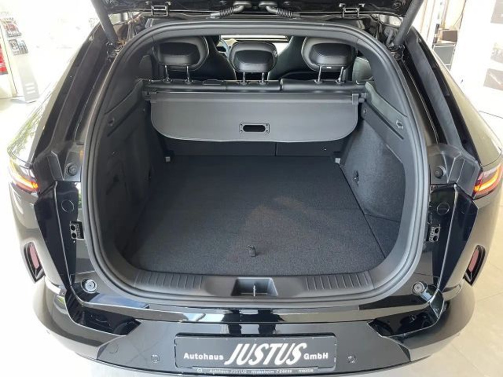 Mazda CX-6e