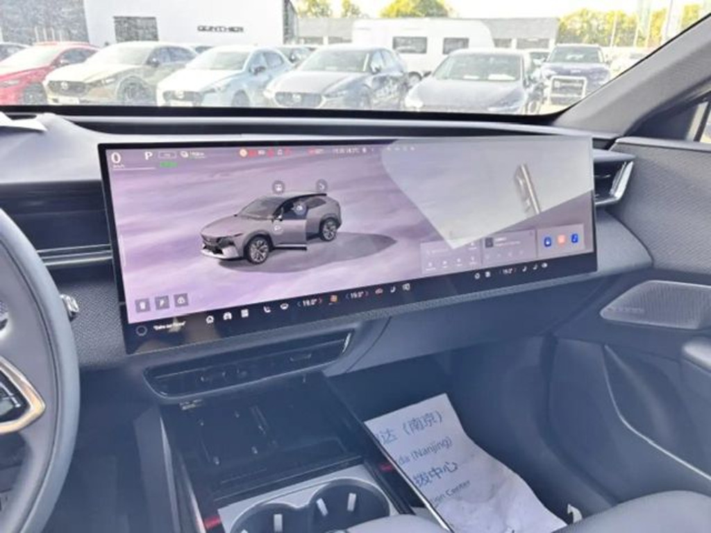 Mazda CX-6e