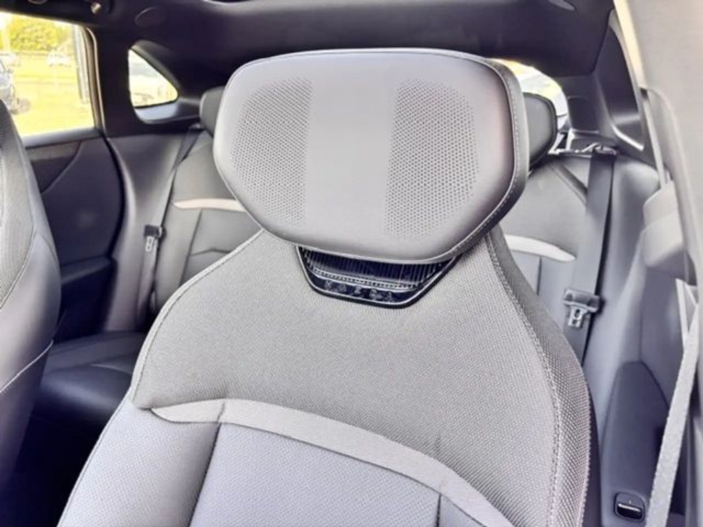 Mazda CX-6e