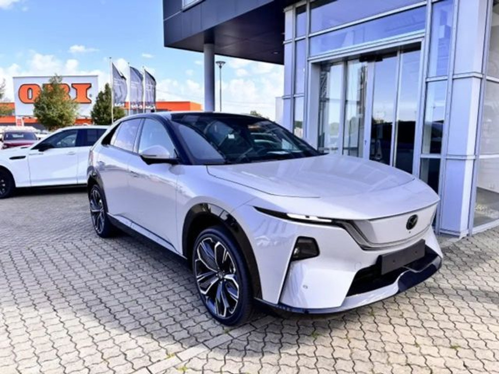 Mazda CX-6e