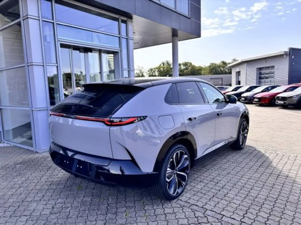 Mazda CX-6e