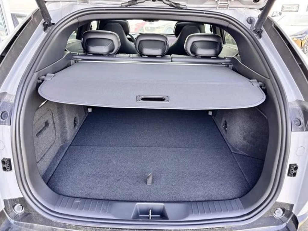 Mazda CX-6e