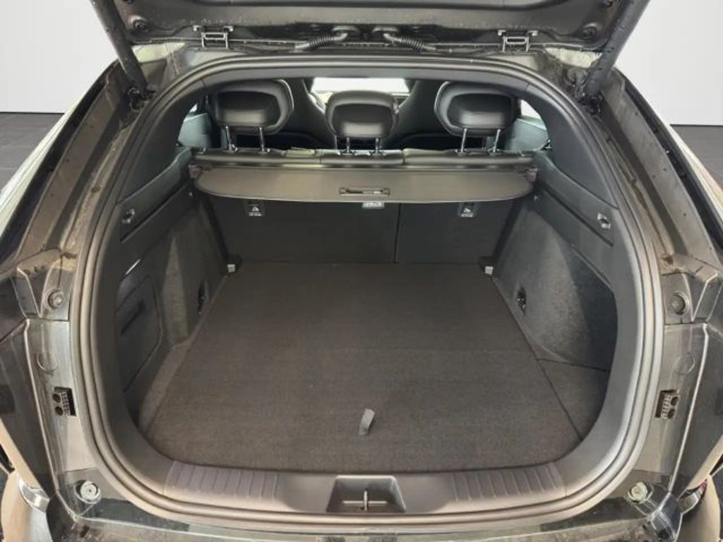 Mazda CX-6e