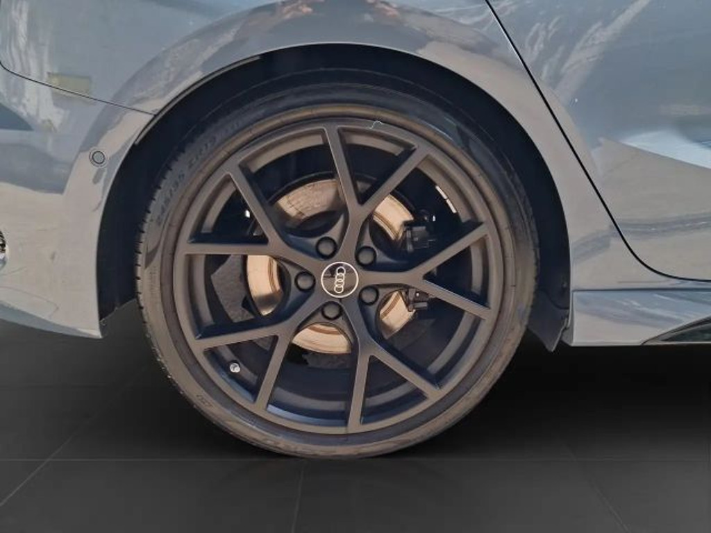 Audi RS3 Sportback Sedan Quattro