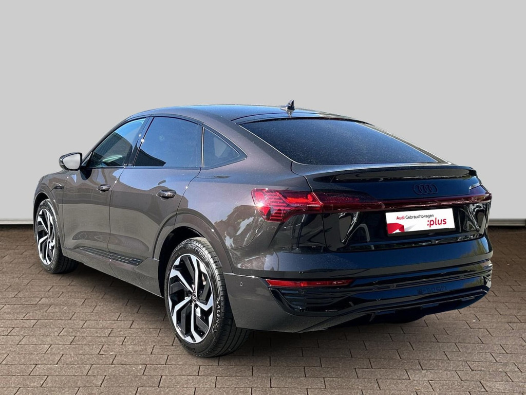 Audi Q8 e-tron