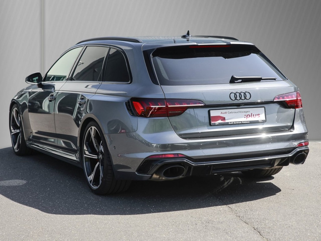 Audi RS4