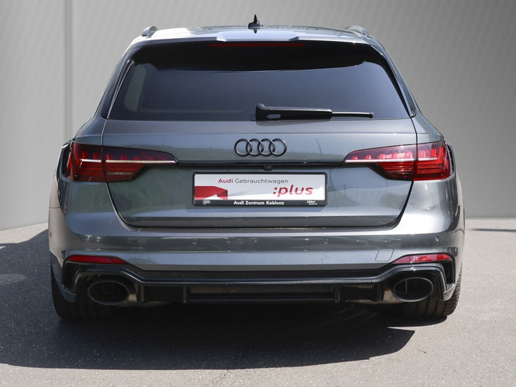 Audi RS4