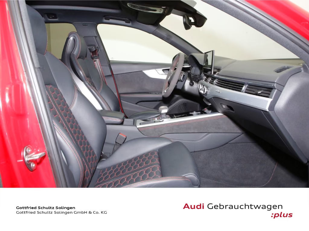 Audi RS4