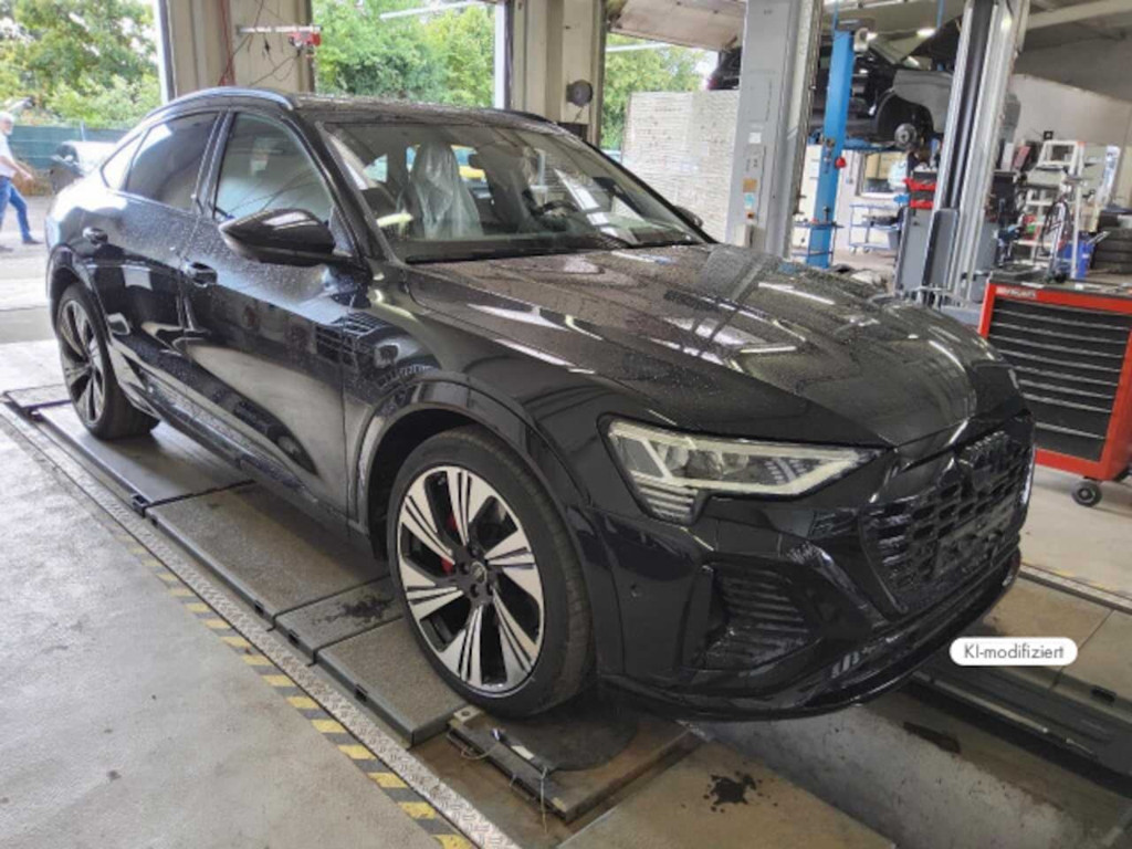 Audi Q8 e-tron