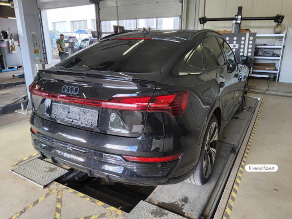 Audi Q8 e-tron