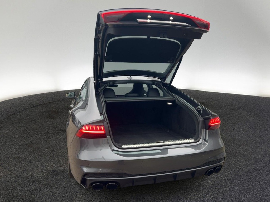 Audi S7