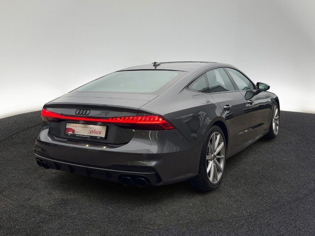 Audi S7