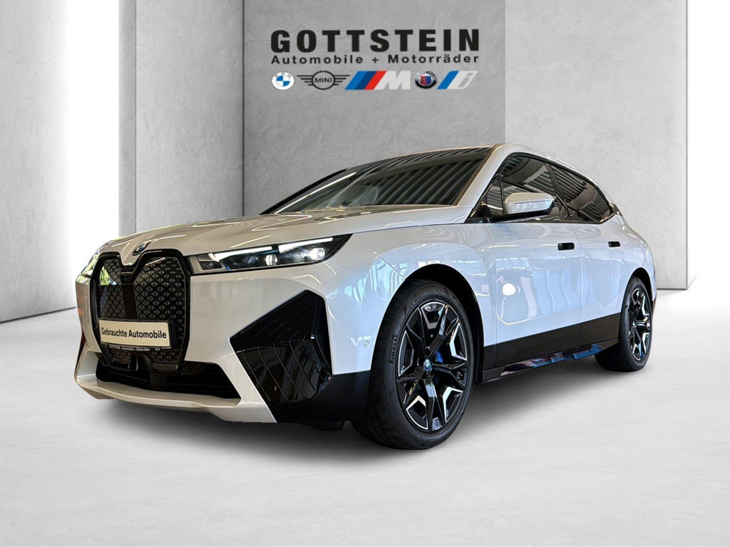 BMW iX
