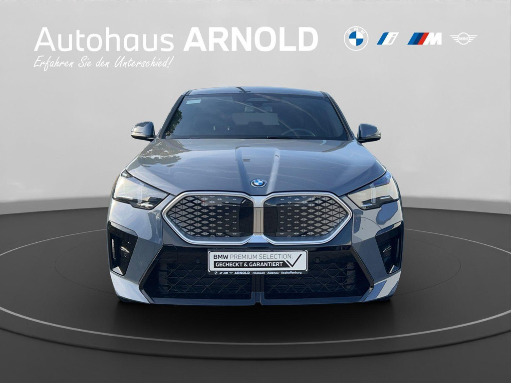 BMW iX2