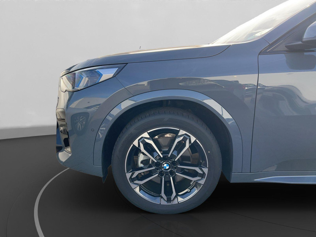 BMW iX2