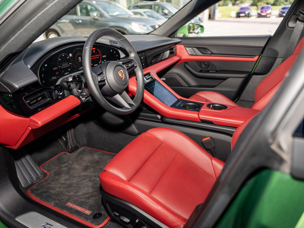 Porsche Taycan