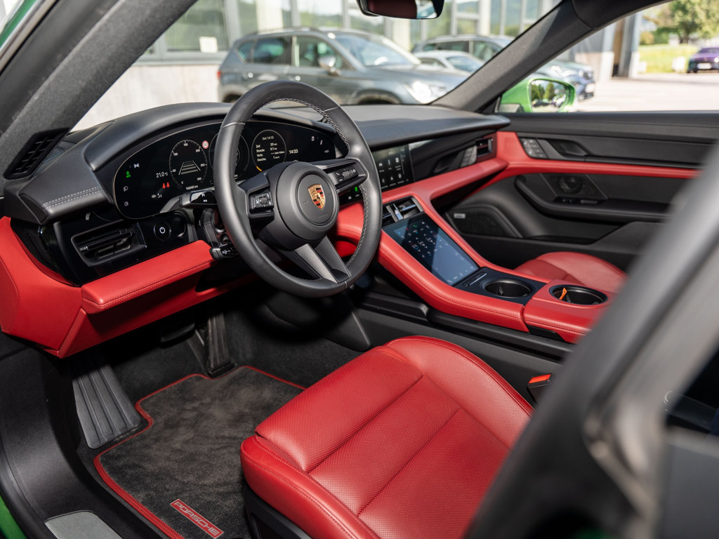 Porsche Taycan