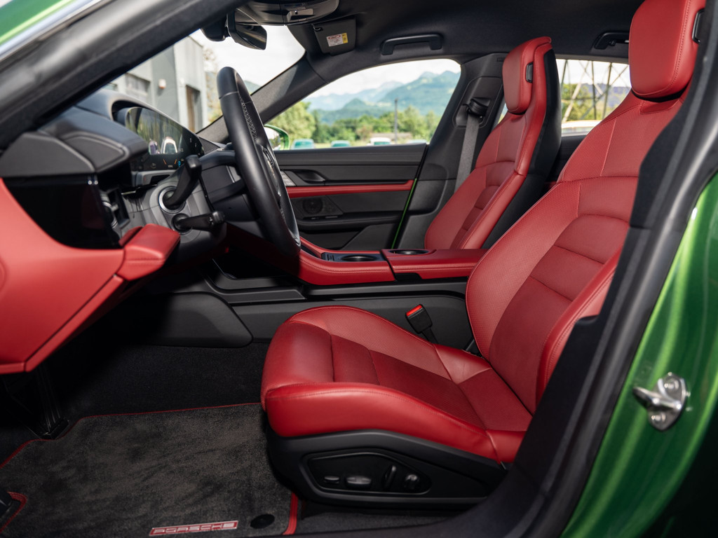 Porsche Taycan