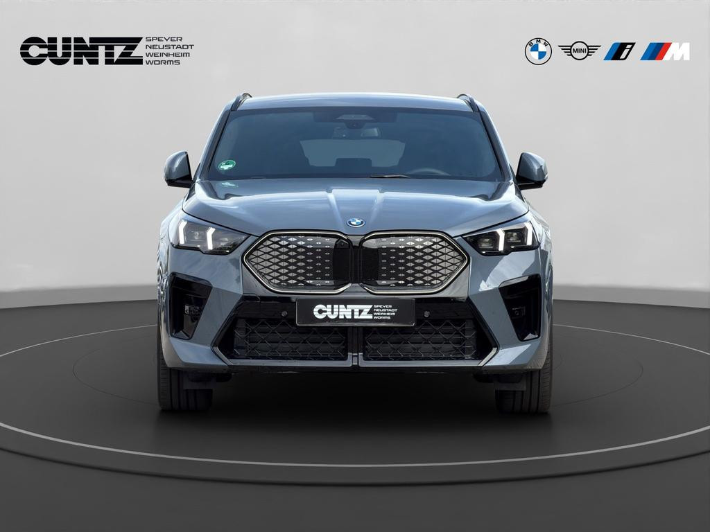 BMW iX2