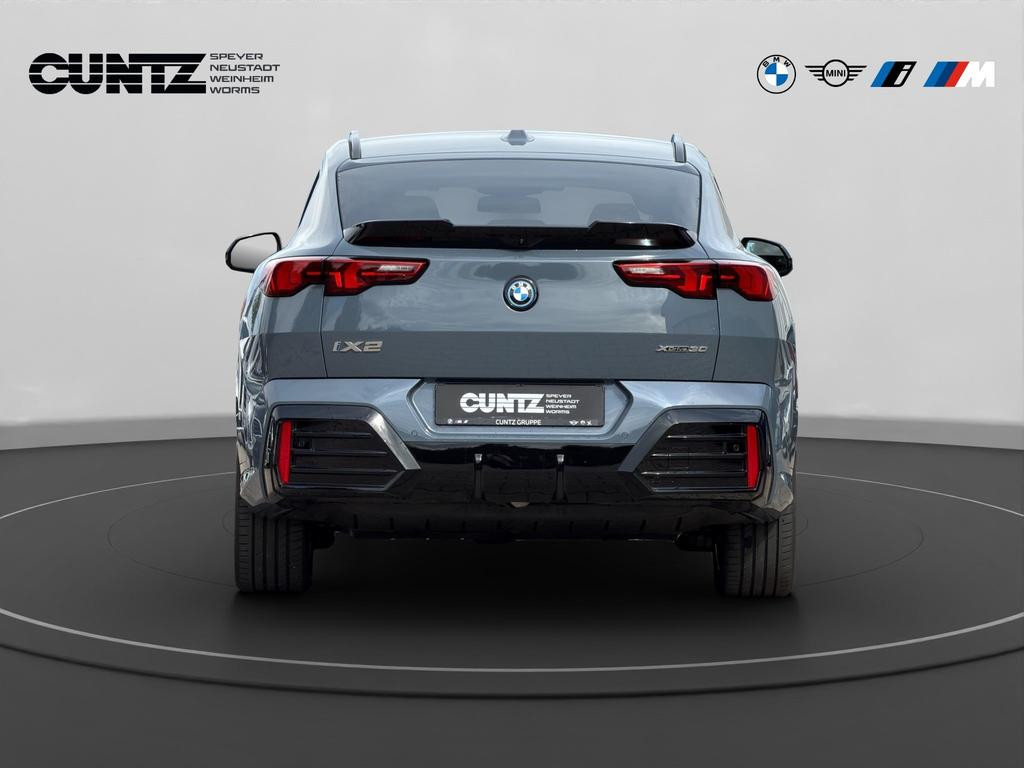 BMW iX2