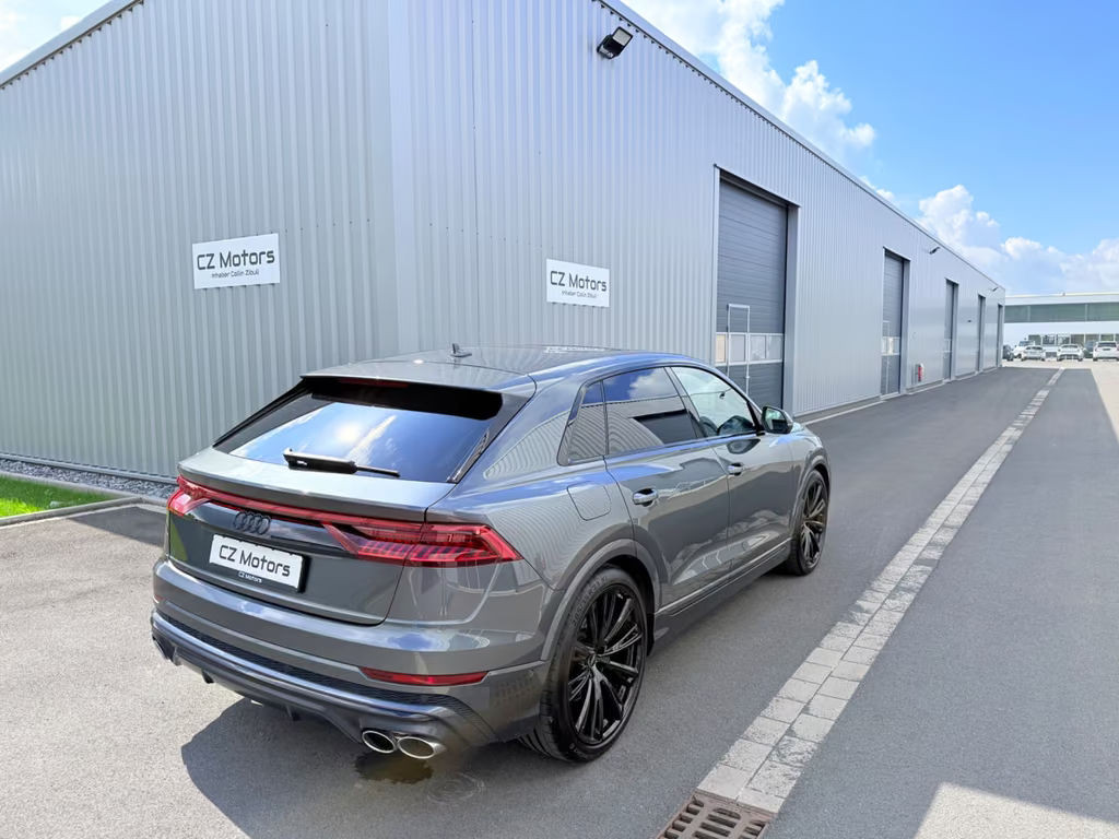 Audi SQ8