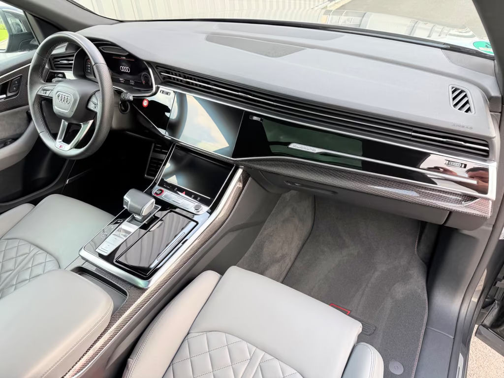 Audi SQ8