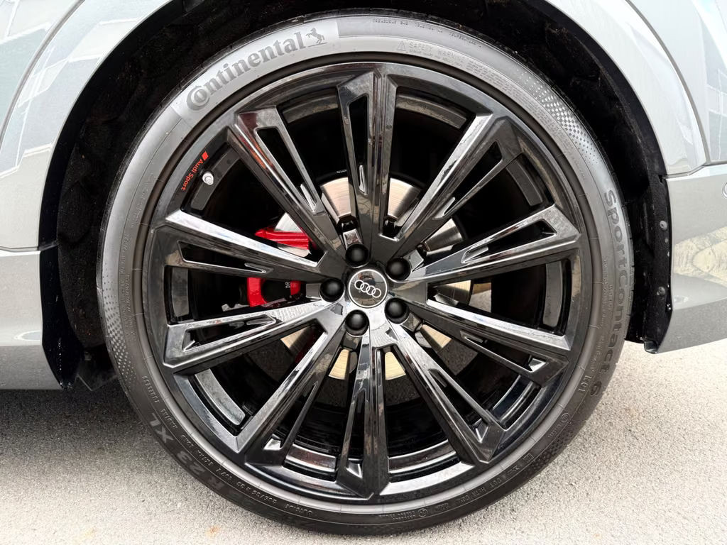 Audi SQ8