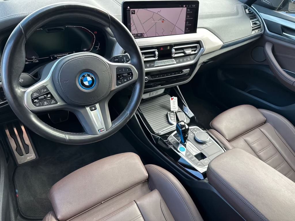 BMW iX3