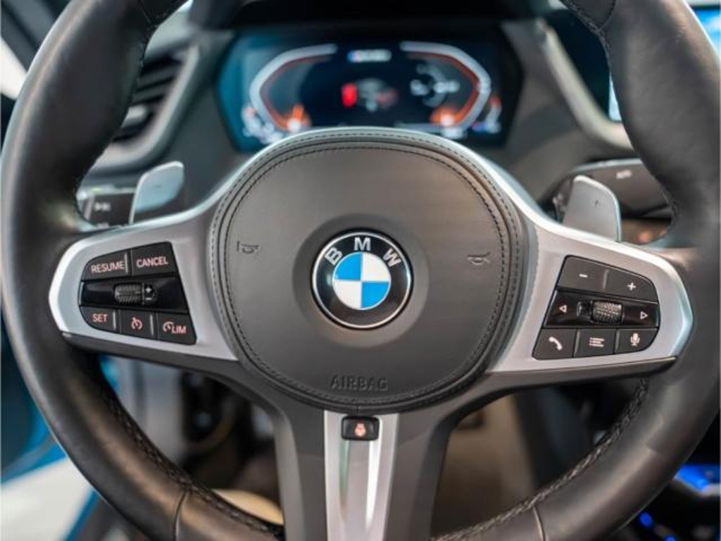BMW M235