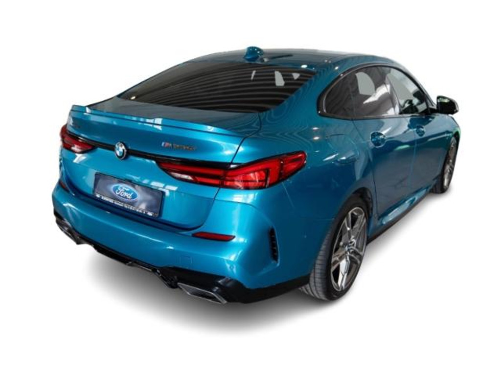 BMW M235