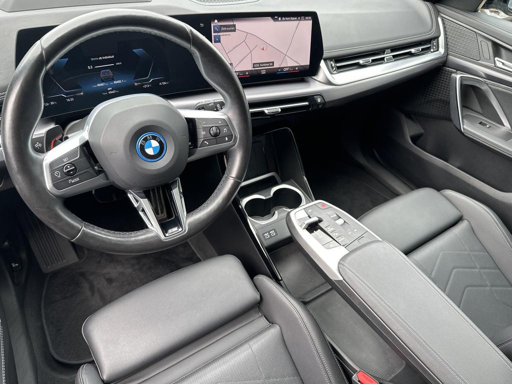 BMW iX1