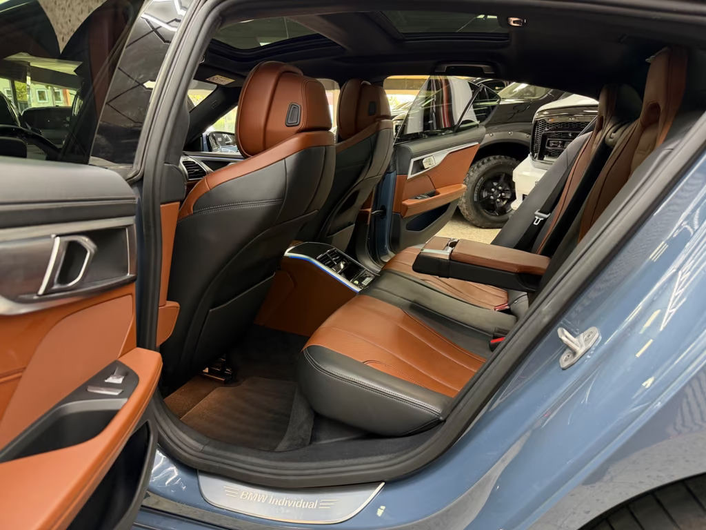 BMW M850