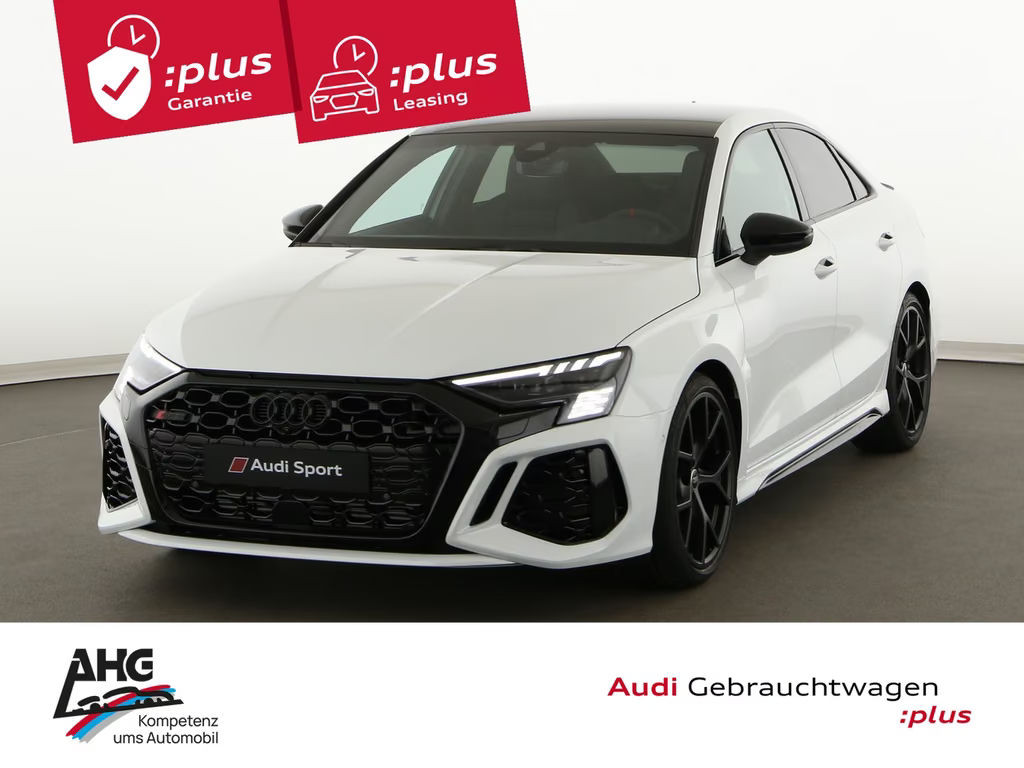 Audi RS3 Sedan Quattro S-Tronic
