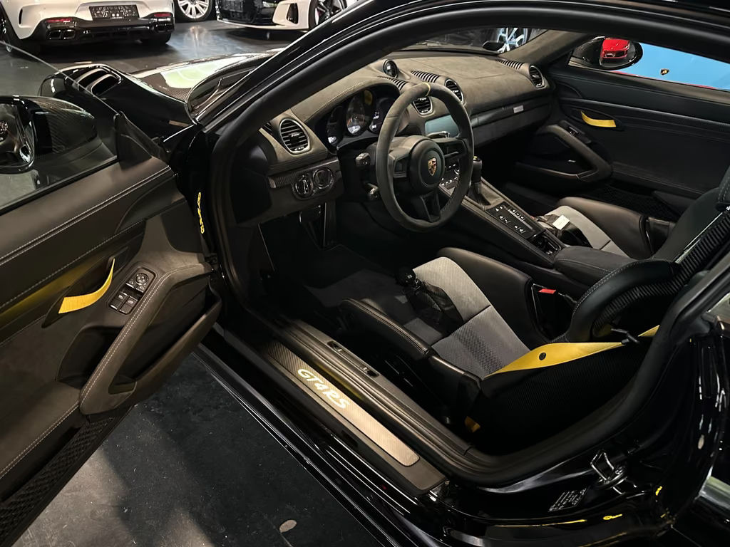 Porsche Cayman