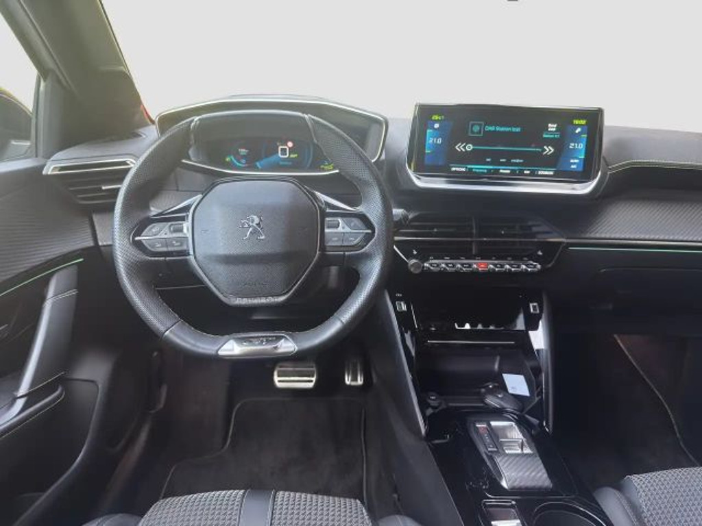 Peugeot e-208