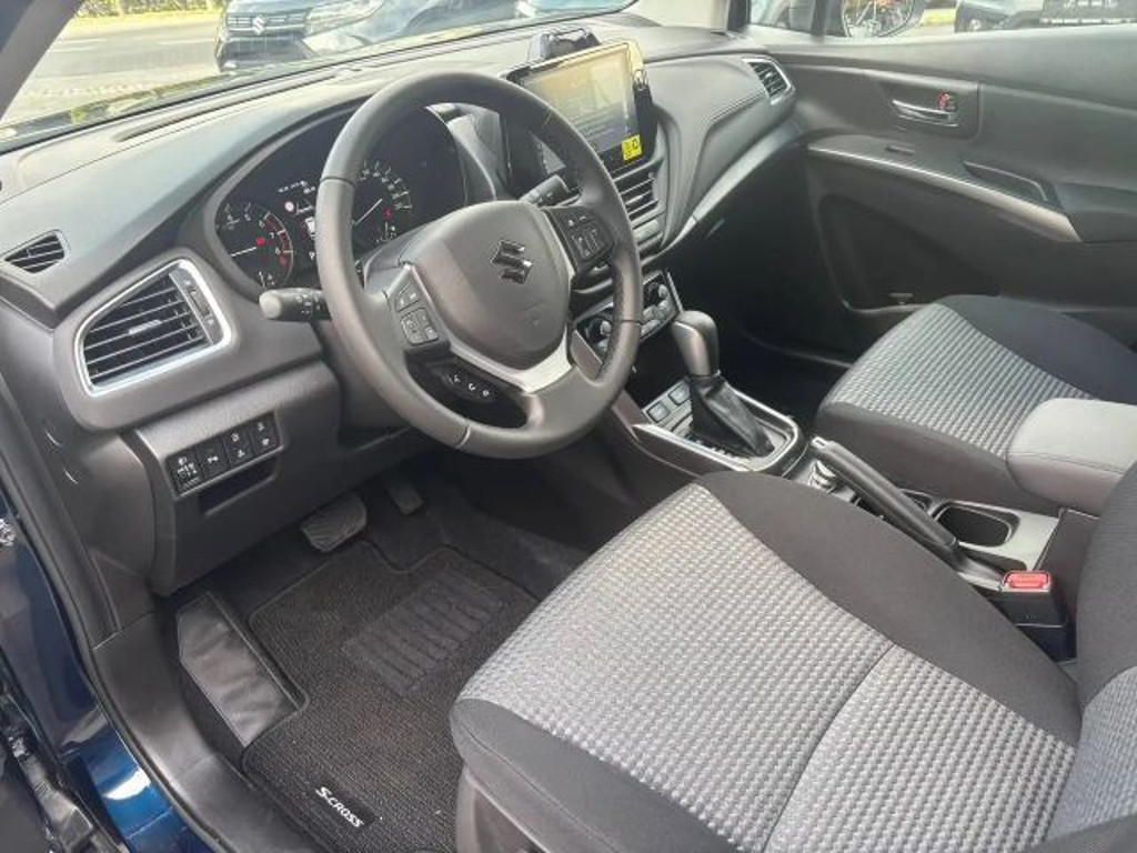 Suzuki S-Cross