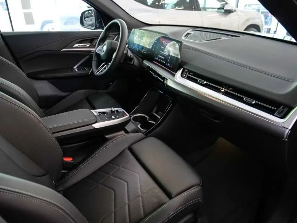BMW iX2
