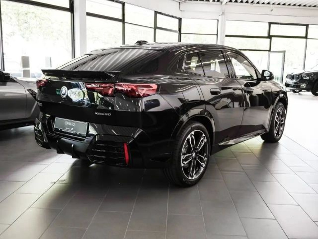 BMW iX2