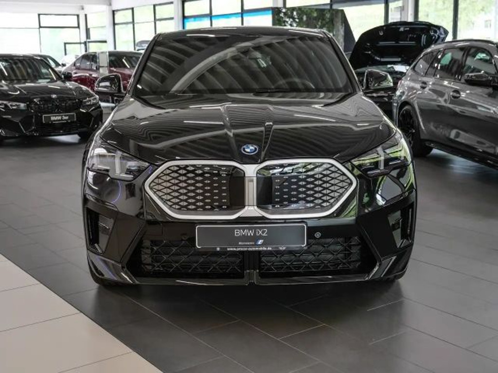 BMW iX2