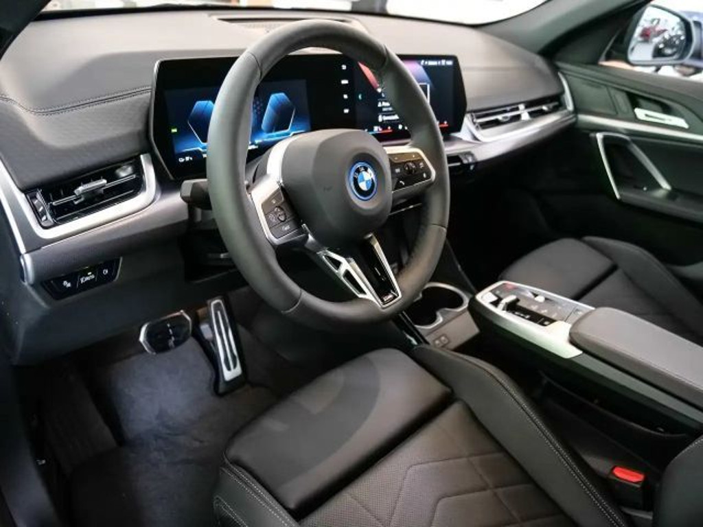 BMW iX2