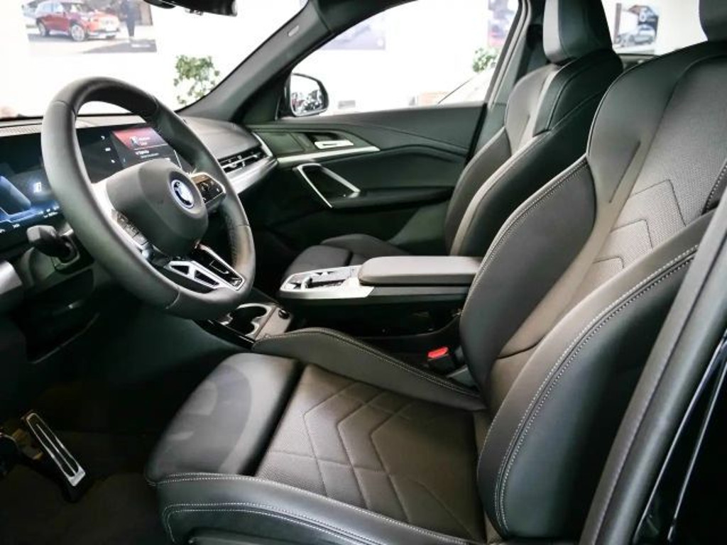 BMW iX2