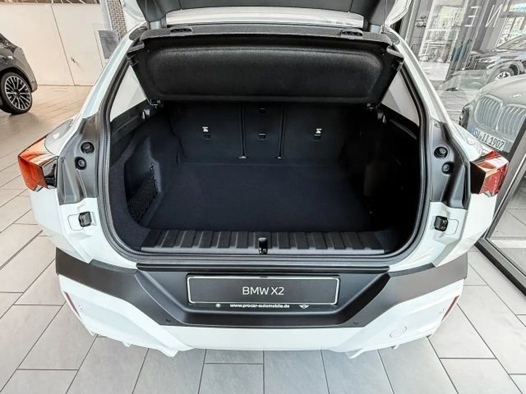 BMW iX2