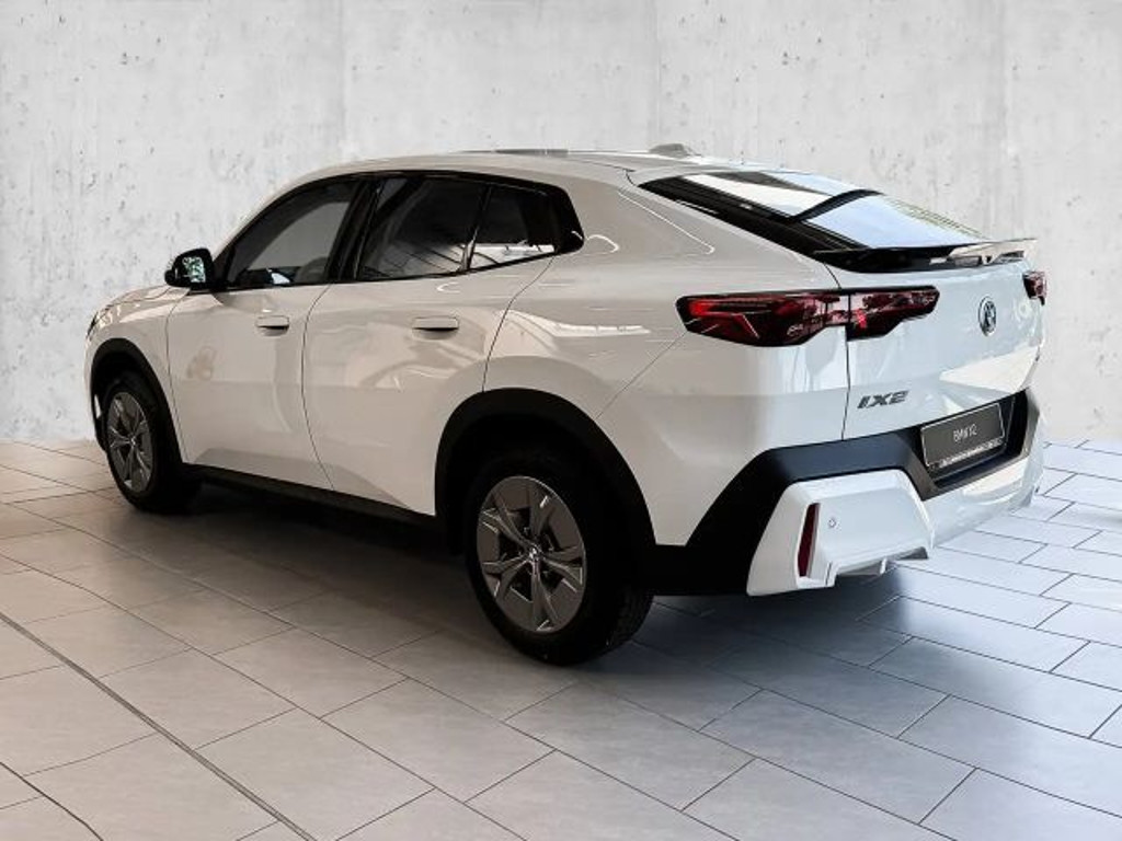 BMW iX2
