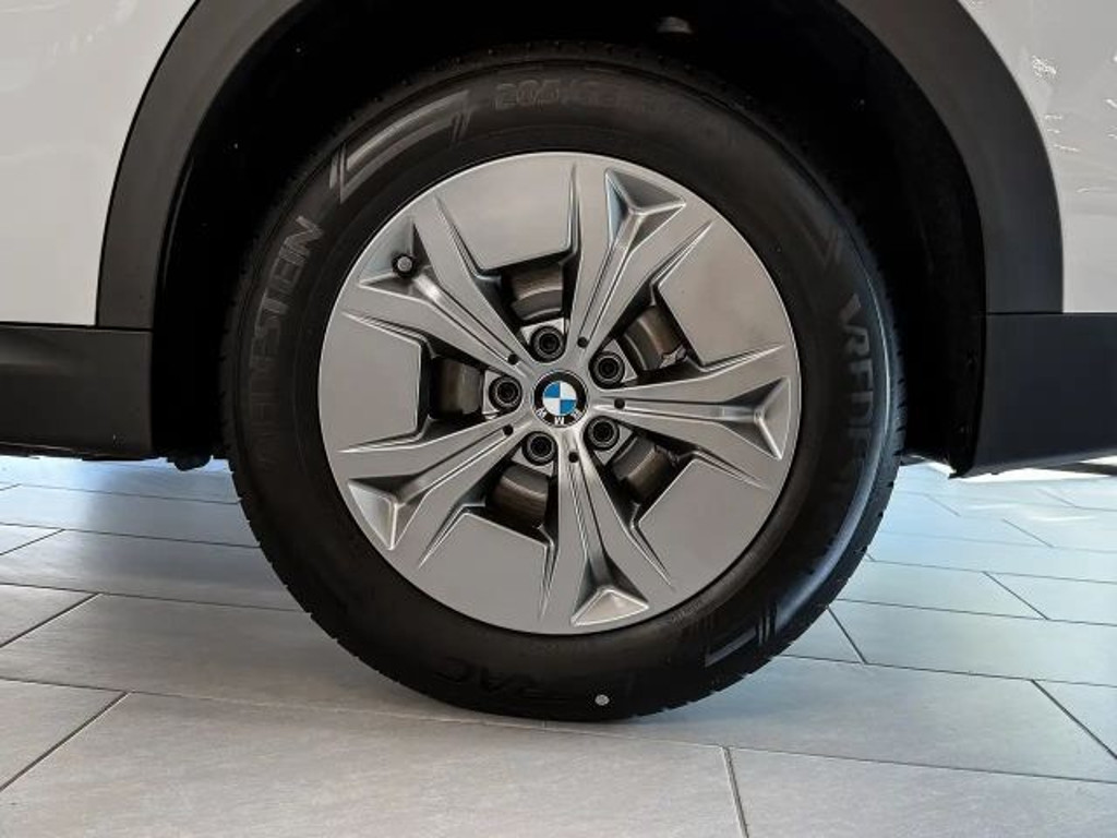 BMW iX2