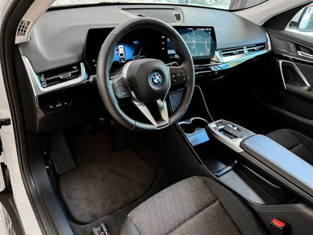 BMW iX2