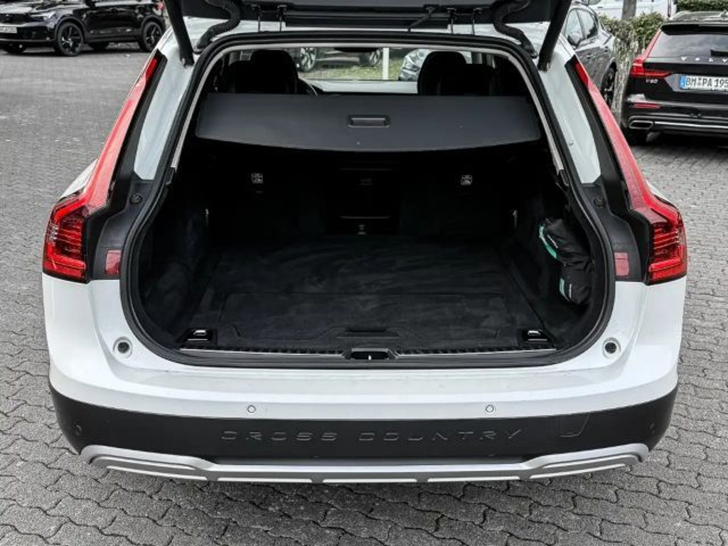 Volvo V90 Cross Country