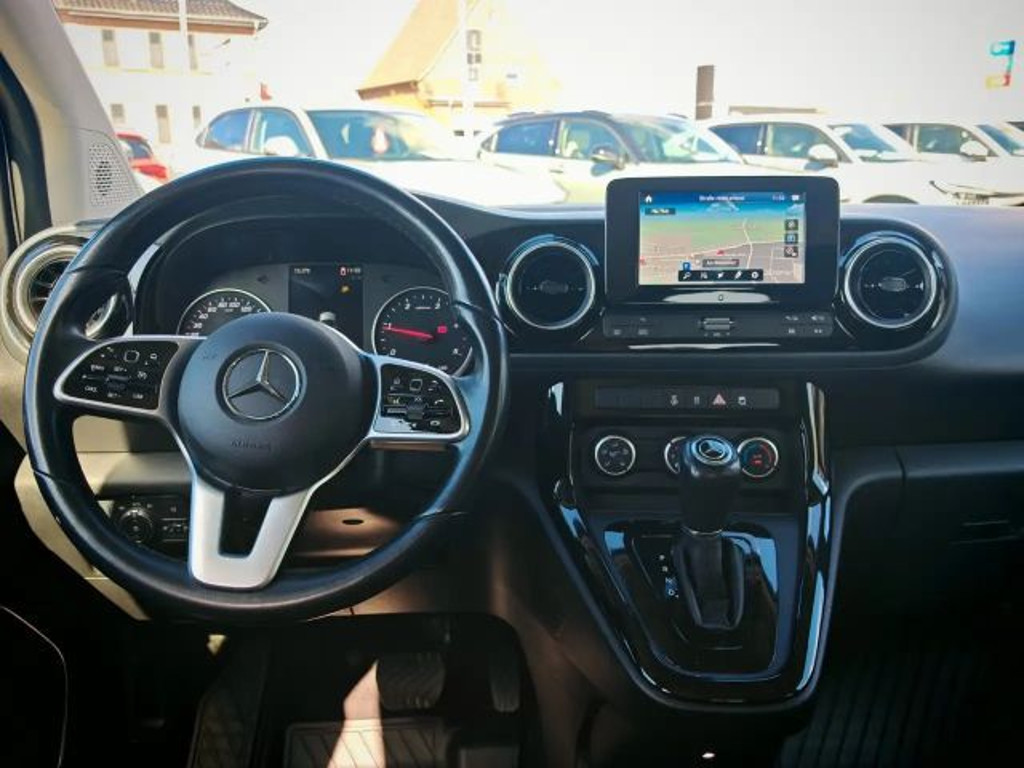 Mercedes-Benz T 180